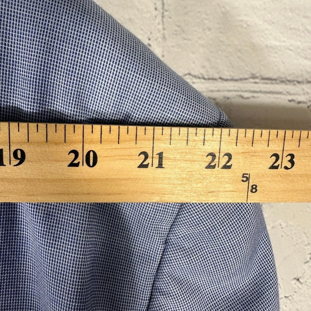 Light Blue Men's Two-Button Blazer - Classic Tailored Style